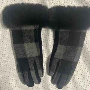 Plaid Mud Pie Fleece Gloves